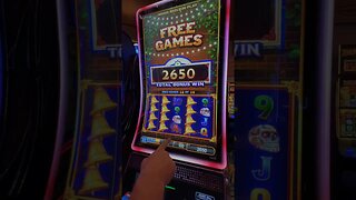 Massive Full Screen on $100 Bet!! #casino #slots #gambling