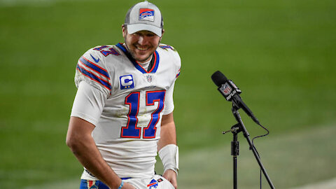 Jim Kelly congratulates Josh Allen after he breaks Bills' single-season record for touchdown passes