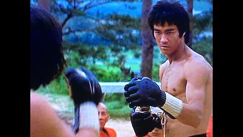 Cross kick Studio Films Bruce Lee Enter the Dragon