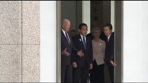 Biden Looks Absolutely Confused In Japan