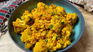 Spiced Cauliflower Egg Curry Recipe • Gobi Anda Curry Recipe • Egg Bhurji Cauliflower Curry Recipe