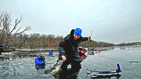 Ice Fishing Catfish! They were Loaded in this Spot! #icefishing #jawjacker #catfish