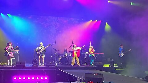 Gacharic Spin in Houston song Peace Sign