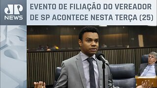 Carlos Bolsonaro critica filiação de Fernando Holiday ao PL
