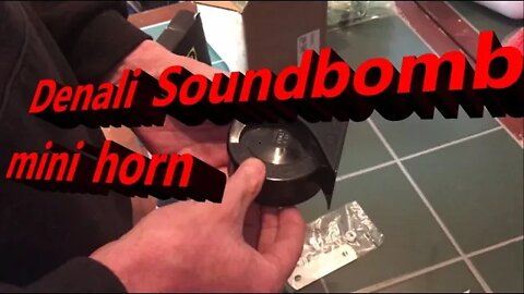 Unboxing and installing Denali Soundbomb mini horn on Honda PCX 150