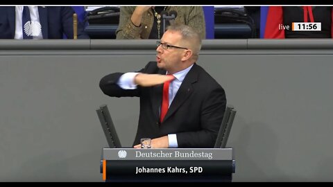 Aufregung im Bundestag, als von Storch Kopf ab Geste von Kahrs (SPD) imitiert