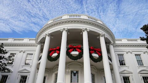 Armed Man Arrested on Way to White House to Rid 'Evil Demons'