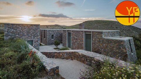 Tour In Vacation House on Folegandros Island By Demetrios Issaias - Tassis Papaioannou, Architects