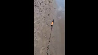 Metal Detector Finding Huge Gold in Beach !! 😱😱❤️