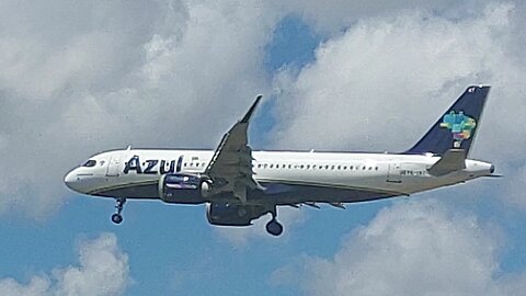 Airbus A320NEO PR-YRT vindo de Campinas para Manaus