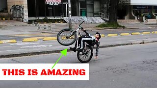 STUNT BIKE RIDERS Doing INSANE TRICKS in Bogota, Colombia 🇨🇴