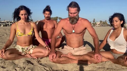 Start Your Days Like THIS!! l Guided Breathwork Meditation on the Beach l Troy Casey