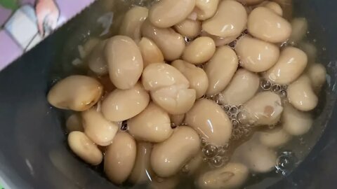 Pepitas Seed = pumpkin seeds Butter Beans = lima beans #vitamins #hungryroot #moodstablizer