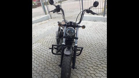 Instalação do protetor de motor para HD Sportster