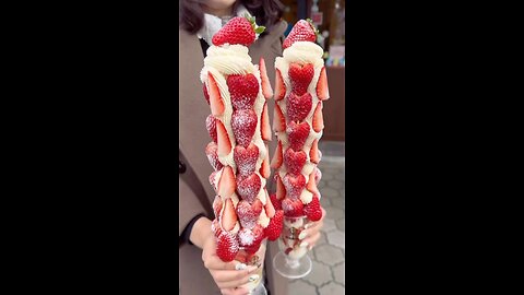 Strawberry icecream tower🍓❤