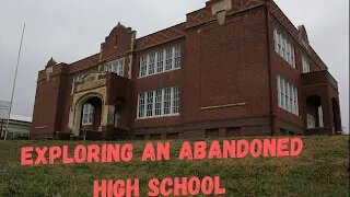 Going into an Abandoned High School in The Scariest Town in Texas!