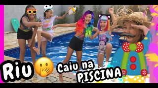 DESAFIO DA PISCINA se der risada cai na piscina 😂 / 3irmasdemais