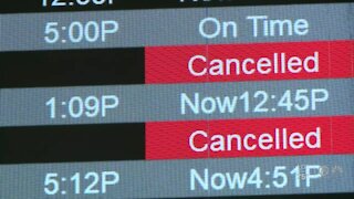 Major airlines cancel hundreds of flights on Christmas Eve