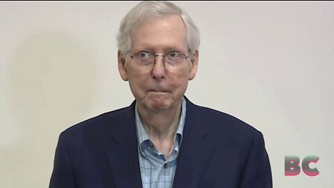 Sen. Mitch McConnell appears to freeze again at a Kentucky event