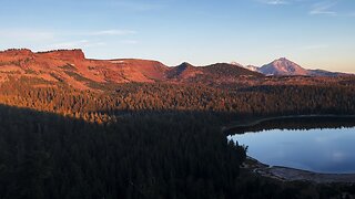 Sunrise Ascending EPIC Tam McArthur Rim Trail Overlooking Three Creek Lake! | 4K | Central Oregon