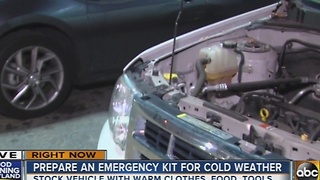 How to prepare an emergency cold weather kit