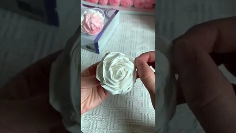 Handmade diy toilet tissue paper rose flowers #handmade #handmadegifts #flowers #gift #paper