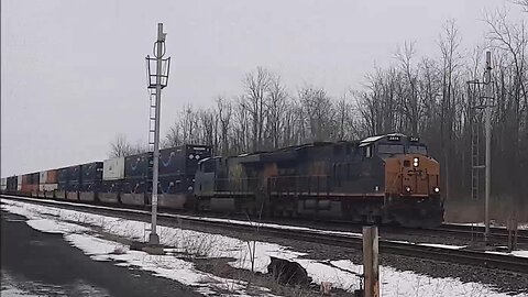 Lots Of CSX On The ex New York Central Main East Of Syracuse NY