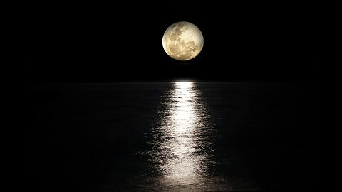 Music to Sleep Well - Relaxing Sea and Moon - Calm the Mind