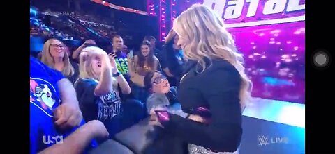Kid get a handful of Natalya 🤣