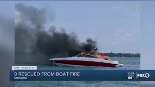 Sarasota Police rescue nine from boat fire