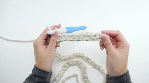 How to Crochet a Blanket Step-by-Step