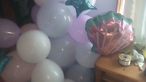Mermaid Balloon Birthday Garland Review and Setup