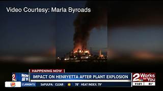 Massive fire rips through Henryetta glass plant