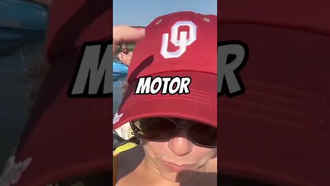 Catfish Motor Kayaking : Outdoor Oklahoma River Adventure