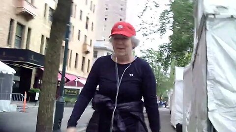 Backpack Cam #2, A Stroll Around Rittenhouse on Friday, May 6, 2022 with Philadelphia Walks PTSD