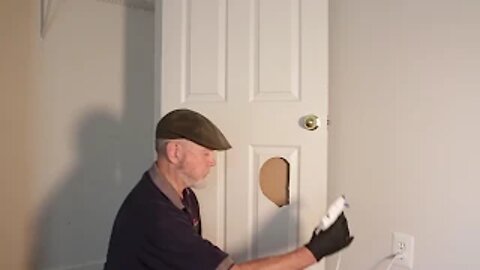 How to - REPAIR A LARGE HOLE in a masonite hollow core door