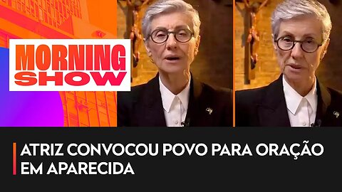 Cássia Kis pede reza contra “ameaça comunista”