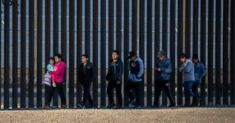 New Crisis? The Canadian Border May Soon Be Swarming with Illegal Immigrants from US!