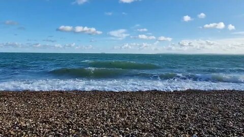 2 minutes of calm relaxation by the sea.