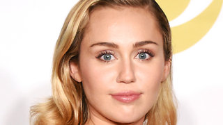 MIley Cyrus Reveals How She Was Robbed After Malibu Fires