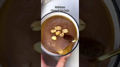 Snickers Overnight Oats tiktok cookingwithnoa