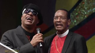 Stevie Wonder singing to Bishop Charles E. Blake on COGIC "Falling in Love With Jesus"