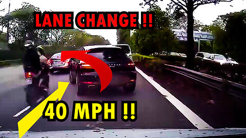 Who's at Fault? - Lane Change Drama!