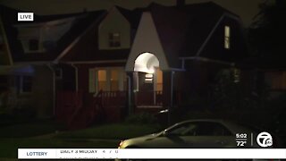 3 shot, 2 killed in drive-by shooting outside of home in Detroit