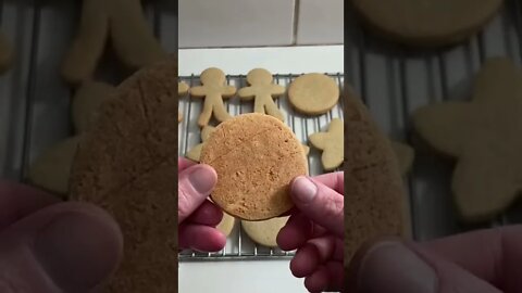 Quando o Biscoito está pronto pra tirar do forno ? Ponto certo para assar os biscoitos #shorts