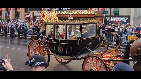 Prince Edward and Sophie in the 3rd carriage #horseguardsparade
