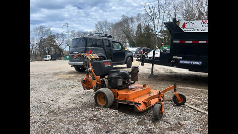 ROAD CALL COMMERCIAL MOWER Scag 36 with Kawasaki Gas Coming Out Of The Exhaust Engine Locked UP