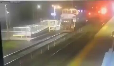 Train crashes into passenger train in Montreal, Canada