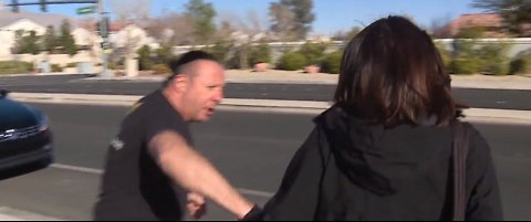 Experts share self-defense tips after kidnapping of student in NW Vegas