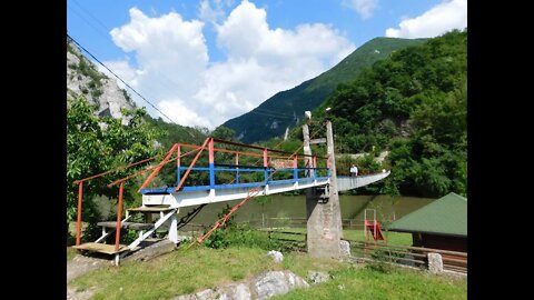 Serbian Bridge collapse near the Ovčar spa due to the heavy load, 2 People dead, 11 injured